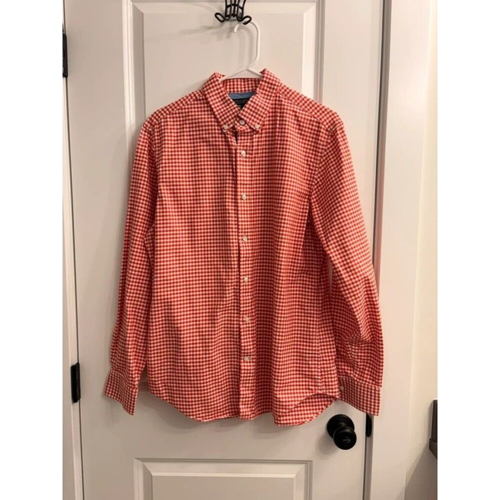 Banana Republic Button Down Checkered Shirt - Men’s Mediu